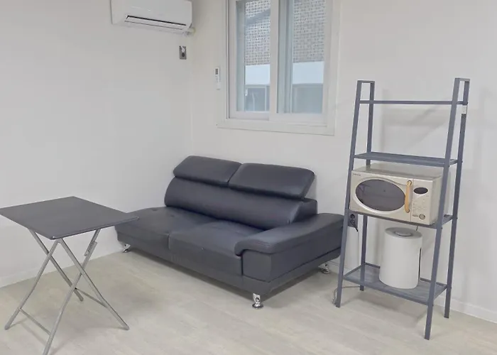 The First Hongdae Stay